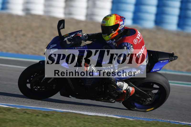 /Archiv-2024/02 29.01.-02.02.2024 Moto Center Thun Jerez/Gruppe gruen-green/44